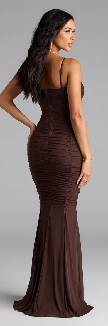 Own the spotlight in the Juliana Ruche Mermaid Mesh Formal Dress, a brown formal dress crafted to deliver luxe style for autumn weddings, Military Balls, or any special event.