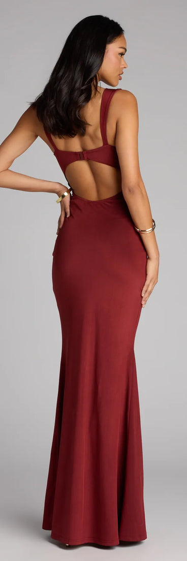 Style your seasonal looks with the Aden Cutout Back Mermaid Formal Dress, a trend-right, rust fall dress designed for any plan on your calendar with new and unqiue details.