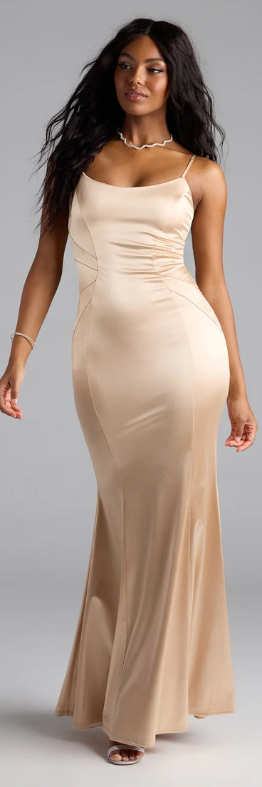 The Evalina Lace-Up Mermaid Dress is your new go-to gold dress—effortless, versatile, and made to update your fall style in seconds.