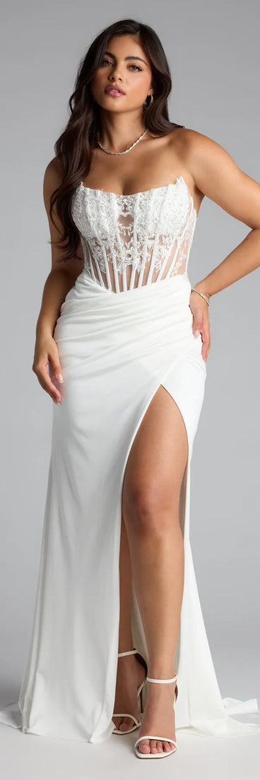 Feel ready for every dance floor moment or feed-worthy reel in the Shayla Strapless Corset Lace Formal Dress, a ivory homecoming dress designed to own your moment.