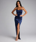 A stunning pick for an engagement photoshoot outfit or autumn wedding guest dress, this fall formal dress showcases the Avery Sweetheart Mermaid Satin Formal Dress in navy blue with a graceful silhouette that captures the moment.