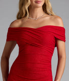 Step into summer looking effortlessly chic in the Giada Glitter Knit Off-the-Shoulder Column Dress in red, a must-have Windsor dress for your warm-weather wardrobe.
