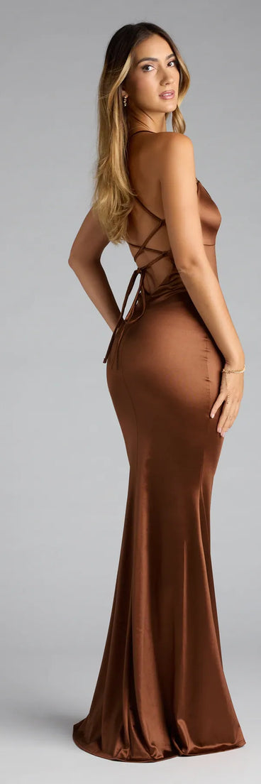 Style your seasonal looks with the Emmie Lace-Up Mermaid Satin Formal Dress, a trend-right, brown fall dress designed for any plan on your calendar with new and unqiue details.