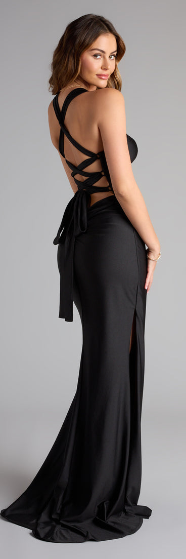 The Whitney Lace-Up Slit Formal Dress is your new go-to Windsor dress—effortless, versatile, and made to update your fall style in seconds.