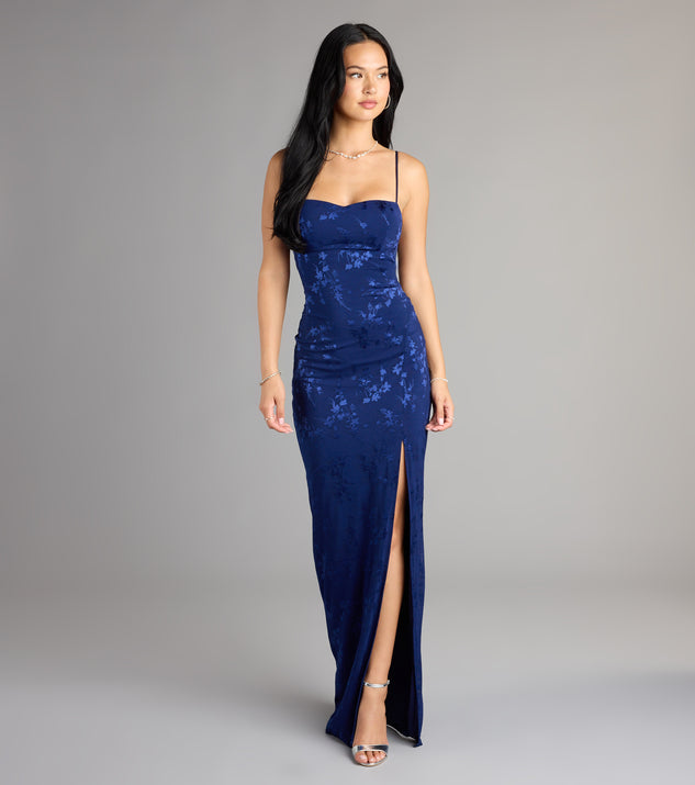 Feel ready for every dance floor moment or feed-worthy reel in the Gabriella Floral Embroidered Tie Back Formal Dress, a homecoming dress designed to own your moment.