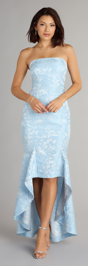 The Luna Floral High Low Mermaid Formal Dress is your new go-to Windsor dress—effortless, versatile, and made to update your fall style in seconds.