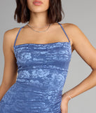 Style your seasonal looks with the Kehlani Formal Floral Lace Slit Mermaid Dress, a trend-right, fall dress designed for any plan on your calendar with new and unqiue details.