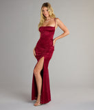 Style your seasonal looks with the Kehlani Formal Floral Lace Slit Mermaid Dress, a trend-right, fall dress designed for any plan on your calendar with new and unqiue details.
