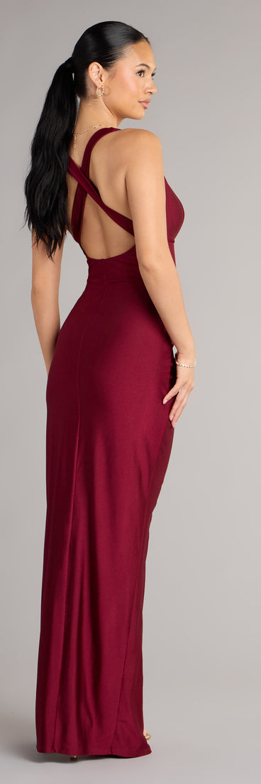 The Jenn V-Neck Strappy Back Slit Long Formal Dress is your new go-to Windsor dress—effortless, versatile, and made to update your fall style in seconds.
