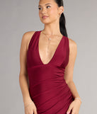 The Jenn V-Neck Strappy Back Slit Long Formal Dress is your new go-to Windsor dress—effortless, versatile, and made to update your fall style in seconds.