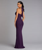 The Katarina Halter Slit Mermaid Formal Dress is your new go-to Windsor dress—effortless, versatile, and made to update your fall style in seconds.