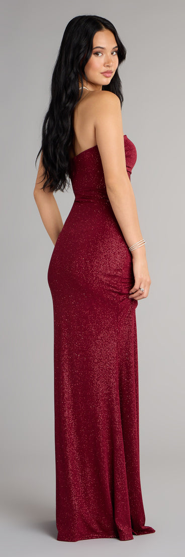 Style your seasonal looks with the Kaye Strapless Mermaid Slit Glitter Formal Dress, a trend-right, fall dress designed for any plan on your calendar with new and unqiue details.