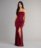 Style your seasonal looks with the Kaye Strapless Mermaid Slit Glitter Formal Dress, a trend-right, fall dress designed for any plan on your calendar with new and unqiue details.