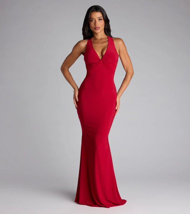 A stunning pick for an engagement photoshoot outfit or autumn wedding guest dress, this fall formal dress showcases the Juliane Strappy Back Mermaid Formal Dress in red with a graceful silhouette that captures the moment.