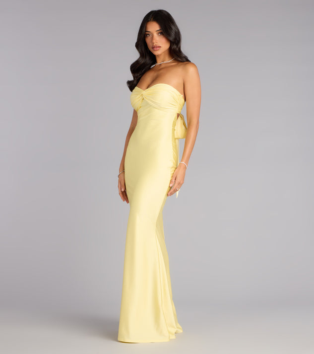 kimberly maxi dress in velvet green Kimberly Velvet Maxi Dress main image 1