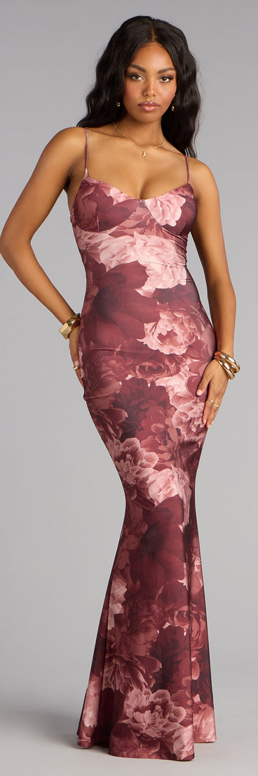 Feel polished and confident in the Leanne Floral Lace-Up Mermaid Dress, a wine prom dress designed with luxe fabric and modern detail that shows off your vibe.