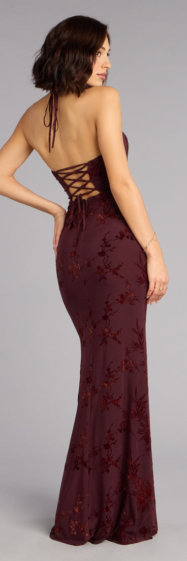 The Erin Flocked Velvet Lace-Up Mermaid Formal Dress is a wine prom dress that blends trend-forward design with a flattering fit, perfect for celebrating your night with confidence.