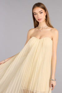 windsor elisabeth pleated tulle formal dress Windsor Lizette Strapless A-Line Ruffle Pleated Tulle Gown