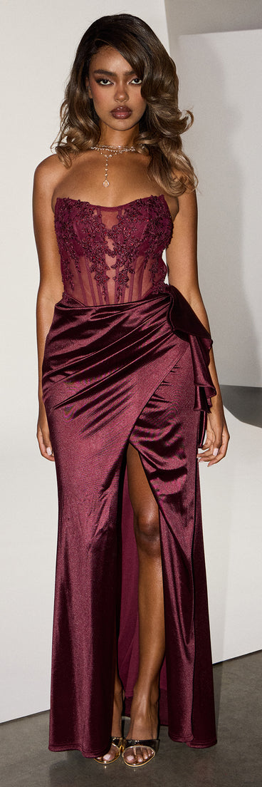 This plum prom dress, the Sharon Floral Applique Satin Formal Dress , features a sleek, floor-length design with trend-forward details that capture the excitement of Prom 2026.