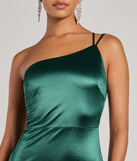 Turn heads at Prom 2025 in this hunter green prom dress, where statement-making details meet the iconic style of the Rhiannon One-Shoulder Satin Long Dress.