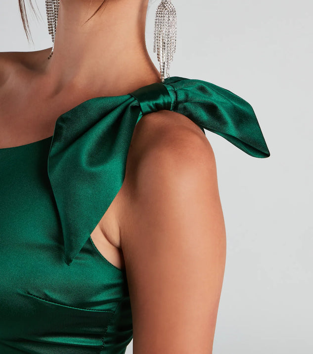 Delana Formal One-Shoulder Satin Dress | Windsor
