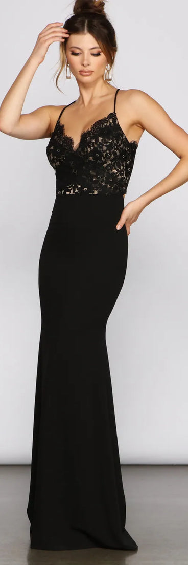 Nicola Scalloped Lace Mermaid Dress