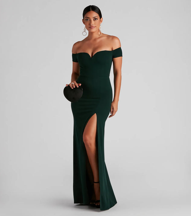 You'll feel stylish and confident in the Myra Formal High Slit Dress as your Winter Formal Dress to stand out at your dance or event.