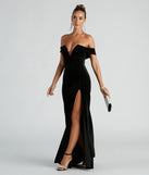 The Kerri Formal Velvet Mermaid Dress is a black holiday dress with a festive style, crafted from luxe fabrics and with unique design accents, a perfect pick as your holiday party dress.