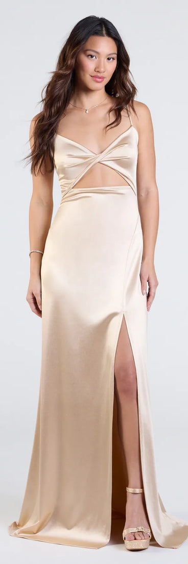 Own every entrance in the Maisy Cutout High Slit Satin Formal Dress, a gold party dress perfect for milestone birthdays, homecoming dances, and unforgettable bachelorette celebrations.