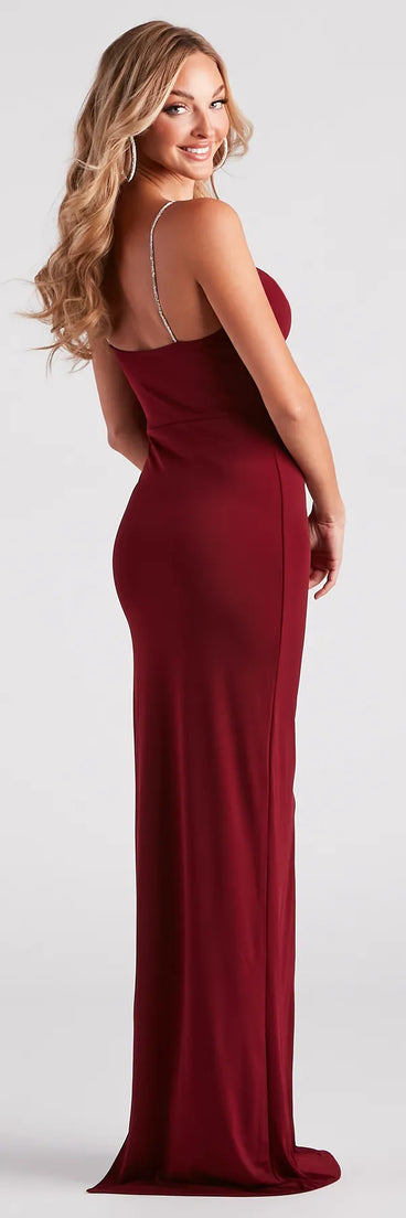 Whether it's the color or silhouette of the Alisha Rhinestone Strap Formal Dress, this burgundy bridesmaid dress is a gorgeous pick for a maid-of-honor or to create a bridal party look ready to celebrate!