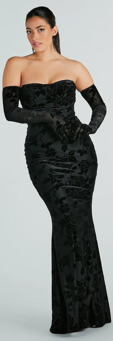 Amai Formal Velvet Strapless Dress With Gloves