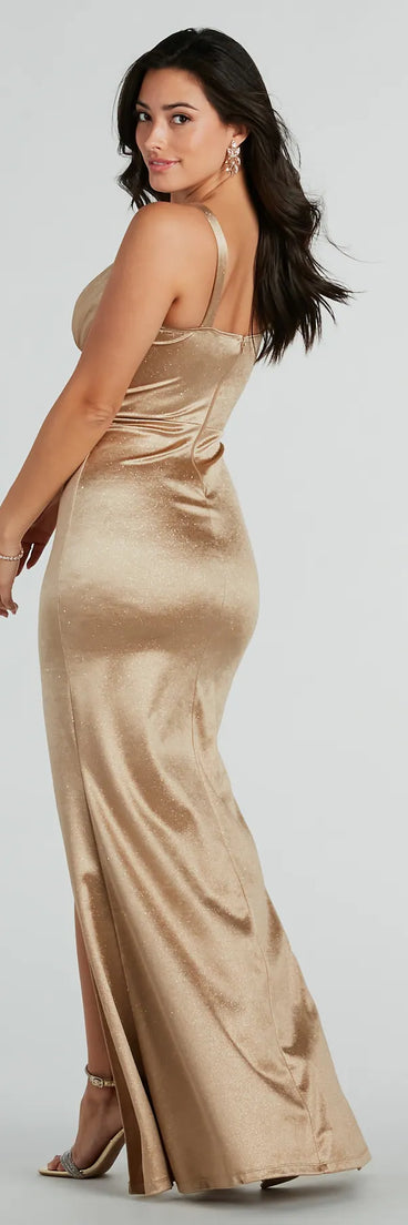 You'll be the best dressed in the Annalise Glitter Satin Corset Mermaid Dress as your fall formal dress with beautiful and unique details from Windsor.