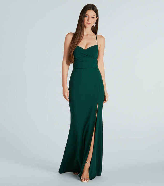 The Laylah Formal Lace-Up Back Mermaid Dress as your wedding guest dress with a stylish neckline and/or sleeves and elevated details on the back and front will make you the best dressed at any event!
