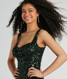 The Karli Formal Sequin Mermaid Long Dress is a dazzling hunter sequin dress, perfect for making a bold entrance at any event, from cocktail parties to formal celebrations.