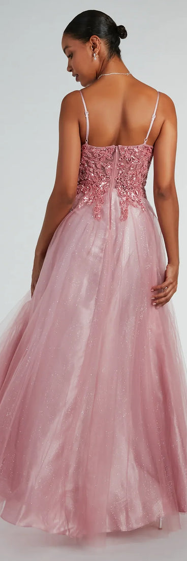 You'll look stunning in the Aila Sweetheart Beaded A-Line Glitter Formal Dress, a rose formal dress designed to create an effortless yet standout look as women's formal holiday attire, work party outfit, or NYE dress.