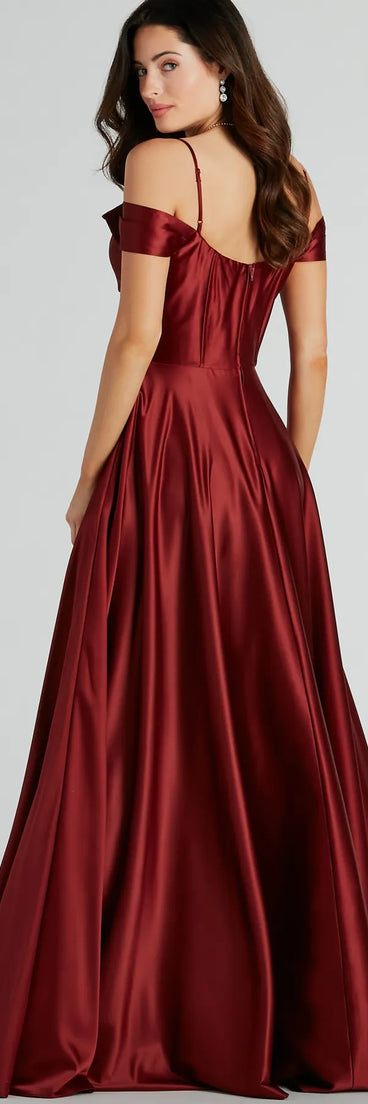 Style your seasonal looks with the Alira Cold Shoulder A-Line Satin Formal Dress, a trend-right, brown fall dress designed for any plan on your calendar with new and unqiue details.