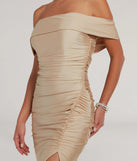 Make a bold statement in the Alicia Off-The-Shoulder Mermaid Formal Dress in gold, the perfect summer dress for weddings, cocktail hours, nights out, and/or seasonal celebrations.