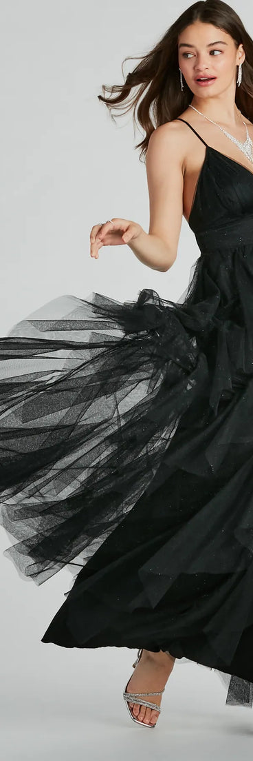 With textured fabric and festive style, this black formal dress is perfect for standing out at Christmas gatherings, holiday parties, and New Year's Eve celebrations.