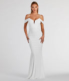 Make the big day unforgettable with the Charlene Formal Faux Pearl Mesh Mermaid Dress, a gorgeous white bridesmaid dress that balances elegance and affordability.