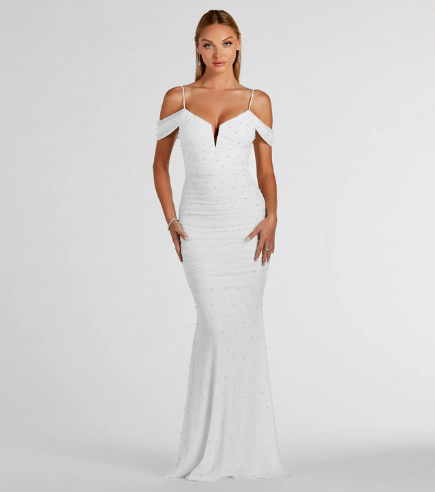 Make the big day unforgettable with the Charlene Formal Faux Pearl Mesh Mermaid Dress, a gorgeous white bridesmaid dress that balances elegance and affordability.