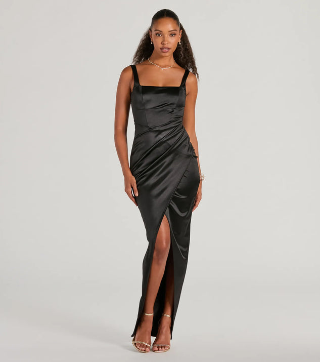 Turn heads at Prom 2025 in this black prom dress, where statement-making details meet the iconic style of the Rebecca Satin Slim-Fit Formal Dress .