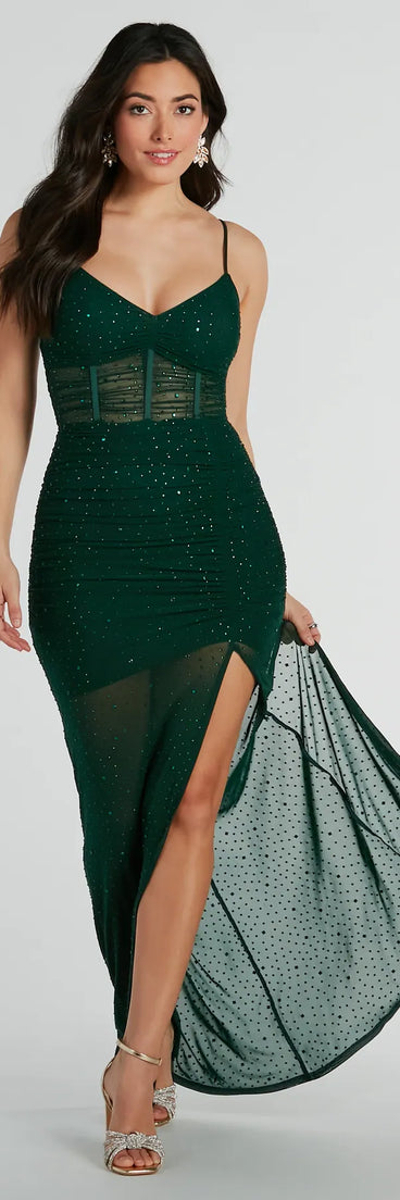 Own every entrance in the Gwyneth V-Neck Mermaid Rhinestone Formal Dress, a hunter green party dress perfect for milestone birthdays and grad parties, or dancing through summer nights and unforgettable bachelorette celebrations.
