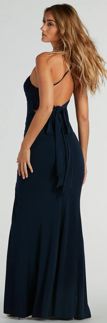 Feel instantly put-together in the Ashley Sleeveless Bow Mermaid Formal Dress in navy blue, a fall wedding guest dress designed for confident style and all-out celebration.