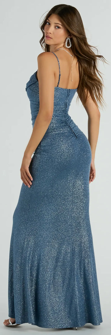 Own your moment in the Harley Sleeveless Cutout Glitter Column Dressin slate, a standout quinceanera guest or Homecoming Dress that captures all the glam and energy of the night.