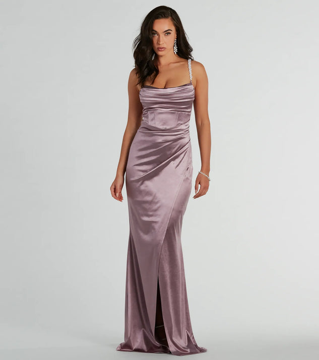 You'll look stunning in the Sam Faux Pearl Strap Mermaid Satin Formal Dress, a lavender formal dress designed to create an effortless yet standout look as women's formal holiday attire, work party outfit, or NYE dress.