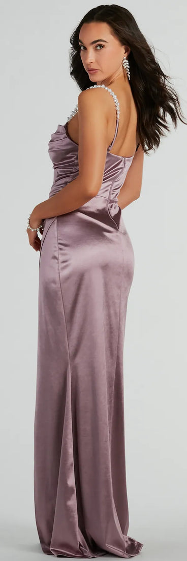 You'll look stunning in the Sam Faux Pearl Strap Mermaid Satin Formal Dress, a lavender formal dress designed to create an effortless yet standout look as women's formal holiday attire, work party outfit, or NYE dress.