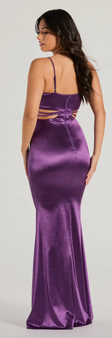 The Pricilla V-Neck Strappy Mermaid Satin Formal Dress is an elegant purple formal dress in a rich seasonal color and with unique design accents that make dressing up for winter parties, holiday balls, or festive gatherings effortless!