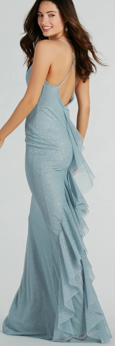 Feel instantly put-together in the Elowyn Ruffle-Back Glitter Mesh Mermaid Dress in light blue, a fall wedding guest dress designed for confident style and all-out celebration.