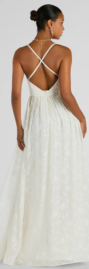 You'll look stunning in the Arya V-Neck Strappy A-Line Floral Chiffon Formal Dress, a ivory formal dress designed to create an effortless yet standout look as women's formal holiday attire, work party outfit, or NYE dress.