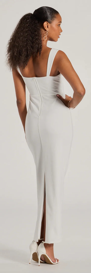 Revamp your 2025 wardrobe with this chic addition, the Monae Sleeveless Slim Long Crepe Formal Dress in white, perfect for elevating your style in the new year.